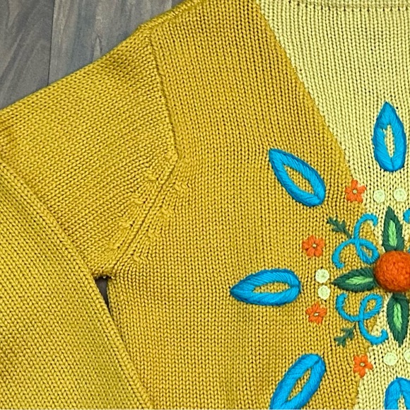 Vintage 1960's Russ Ladies Hong Kong Wool Mustard Sweater Size L - Picture 5 of 10